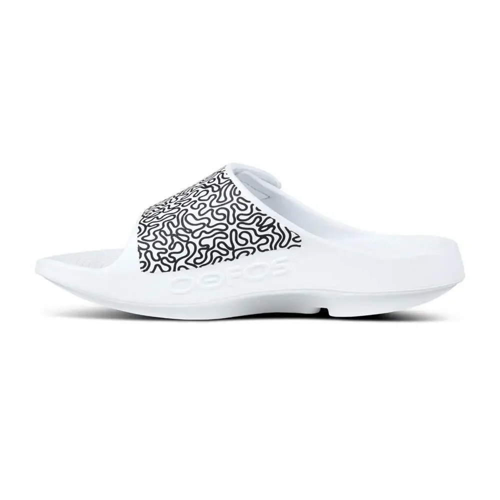 UNISEX OOAHH SPORT FLEX LIMITED SLIDE SANDAL (WHITE LABYRINTH)